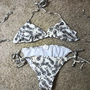 BillaBong Dead Fish Bikini Set